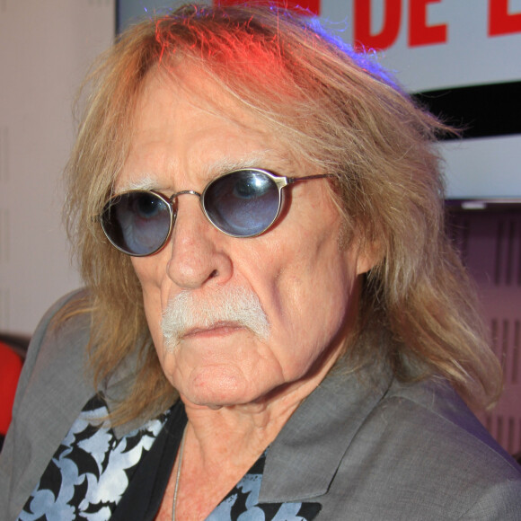 Exclusif - Le chanteur Christophe - People lors de l'enregistrement de l'émission "Le Show de Luxe" sur la Radio Voltage à Paris. Le 19 juin 2019 © Philippe Baldini / Bestimage