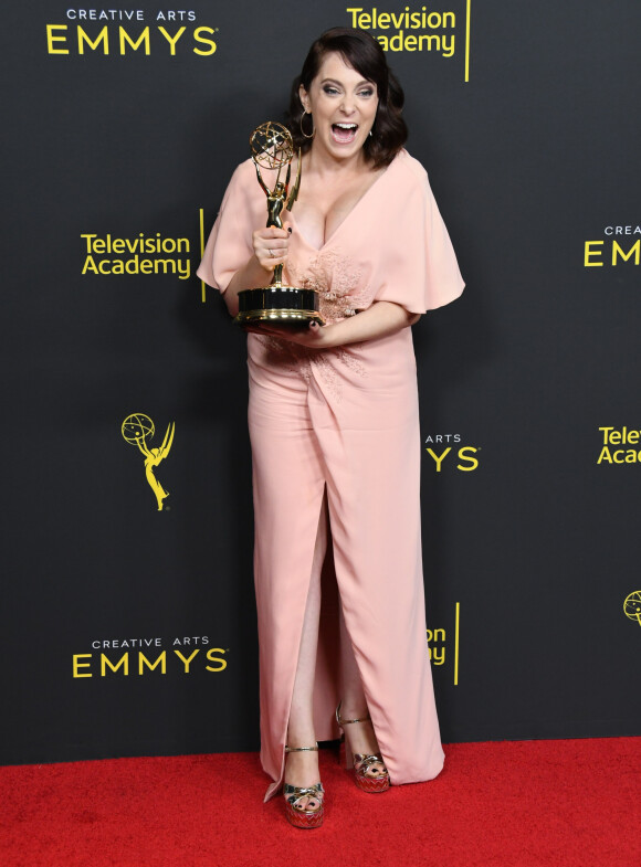 Rachel Bloom lors de la press romm de la soirée des 2019 Creative Arts Emmy Awards au Microsoft Theater à Los Angeles, Californie, Etats-Unis, le 14 septembre 2019. © Birdie Thompson/AdMedia/Zuma Press/Bestimage