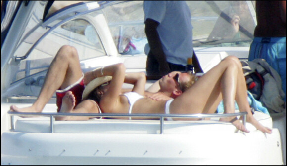 Le prince William et Kate Middleton en vacances à Ibiza avec des amis en 2006.