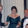 Kate Middleton (enceinte) et le prince William à la sortie de la cérémonie du 600ème anniversaire de l'Université St Andrews au Metropolitan Museum of Art à New York lors de leur voyage officiel à New York, le 9 décembre 2014.