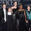 Angelina Jolie et ses enfants, Shiloh, Vivienne, Zahara et Knox, à la première de "Maléfique : Le Pouvoir du mal" au théâtre El Capitan dans le quartier de Hollywood à Los Angeles, le 30 septembre 2019.