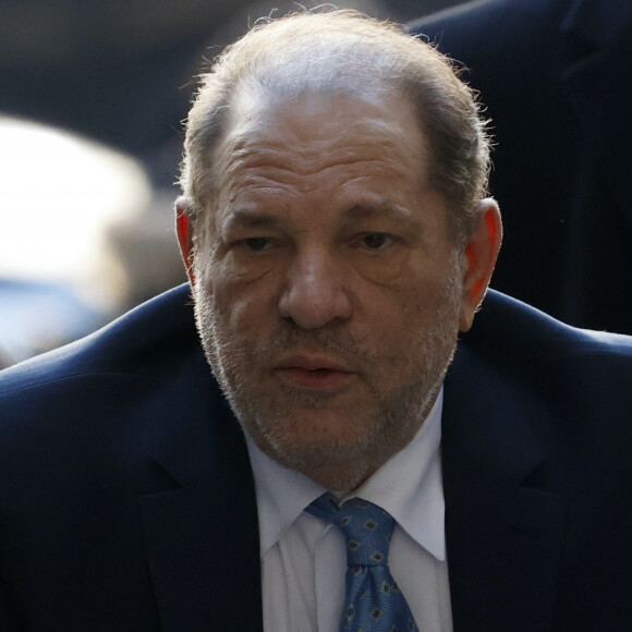 Harvey Weinstein arrive au tribunal correctionnel de Manhattan à New York, le 24 février 2020.  © Bruce Cotler/Globe Photos via ZUMA Wire / Bestimage