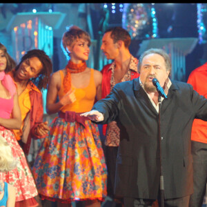 Richard Anthony sur le plateau de l'émission Les années bonheur, en 2008