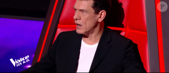 Marc Lavoinne lors de l'épreuve des K.O dans "The Voice". Émission du samedi 18 avril 2020, TF1