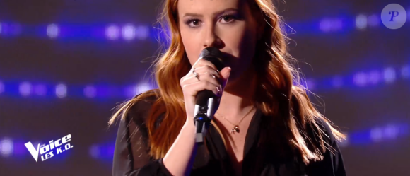 Margau lors de l'épreuve des K.O dans "The Voice" - Talent de Lara Fabian. Émission du samedi 18 avril 2020, TF1