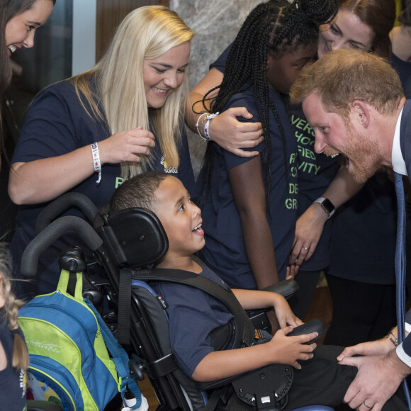 Le prince Harry, duc de Sussex et Meghan Markle, duchesse de Sussex assistent à la soirée WellChild Awards à l'hôtel Royal Lancaster à Londres le 4 septembre 2018.