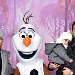 Caroline Receveur, son fils Marlon Philip et son compagnon Hugo Philip - People lors du lancement des nouvelles attractions au parc Disneyland à Paris. Le 16 novembre 2019 © Disney via Bestimage La Reine des Neiges et Star WarsTM prennent vie dès janvier 2020 à Disneyland® Paris.