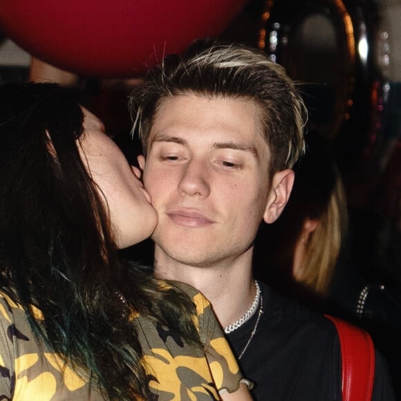 Exclusif - Bella Thorne et son nouveau compagnon Benjamin Mascolo assistent à la fête d'anniversaire de Noah Cyrus à West Hollywood le 9 janvier 2020.