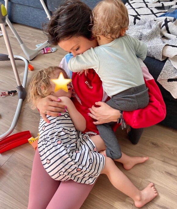 Daniela Martins avec sa fille et son fils, tendre moment dévoilé sur Instagram, le 5 avril 2020