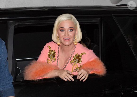Katy Perry (enceinte) arrive à l'enregistrement télévisé de "The Project" à Melbourne, Australie, le 10 mars 2020.