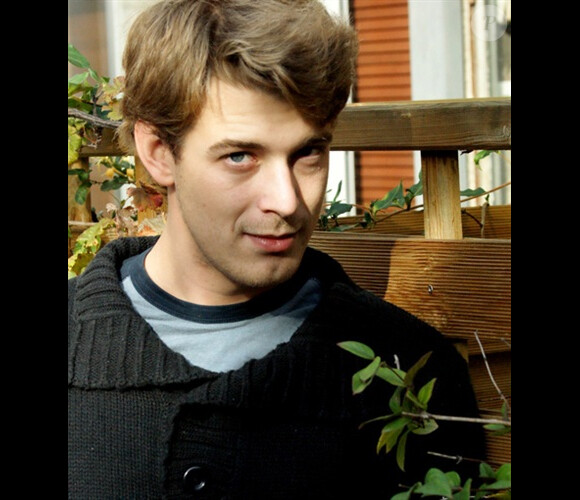 Photo de l'acteur Antoine du Merle, connu pour avoir joué le rôle de Michaël dans Les Trois Frères