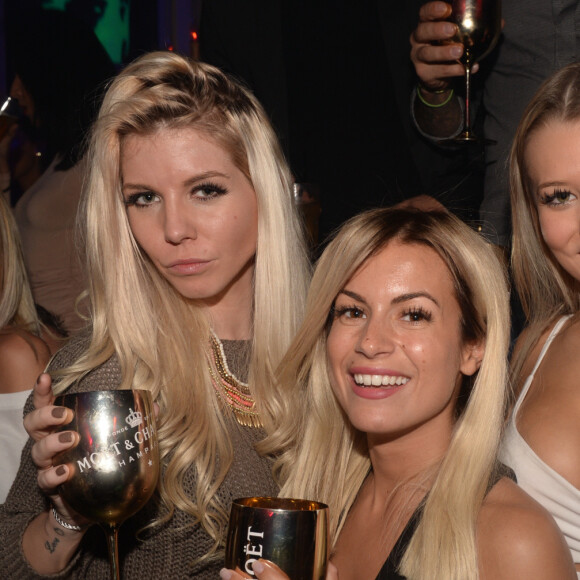 Exclusif - Jessica Thivenin, Carla Moreau, Montaine Mounet - Les "Marseillais" font la fête lors de la soirée "La Parisienne" à la boîte de nuit "L'Héritage" à Paris à l'occasion du lancement de la nouvelle émission de télé-réalité "Les Marseillais South America", le 21 février 2017. © Rachid Bellak/Bestimage