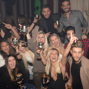 Exclusif - Manon, Jessica Errero (Jessy), Xavier, Jessica Thivenin, Montaine Mounet, Kevin Guedj, Julien Tanti, Carla Moreau, Mathieu Lacroix, Paga - Les "Marseillais" font la fête lors de la soirée "La Parisienne" à la boîte de nuit "L'Héritage" à Paris à l'occasion du lancement de la nouvelle émission de télé-réalité "Les Marseillais South America", le 21 février 2017. © Rachid Bellak/Bestimage