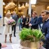 Stéphane Layani, président du marché d'intérêt national de Rungis - Brigitte Macron - Le président de la République lors de la remise du muguet par des représentants de la filière horticole et le président du marché de Rungis au palais de l'Elysée à Paris le 1er mai 2020. © Jacques Witt / Pool / Bestimage