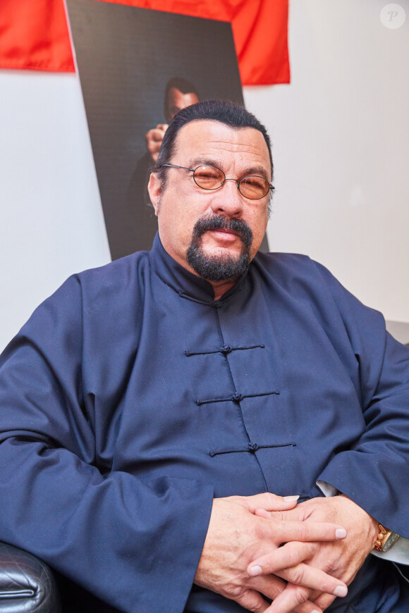 Steven Seagal à l'hôtel Imperial, Vienne, Autriche le 21 novembre 2019. Il est à Vienne pour le ComicCon et la conférence de presse du 25ème anniversaire de la tournée The Monks of Shaolin Kung Fu.