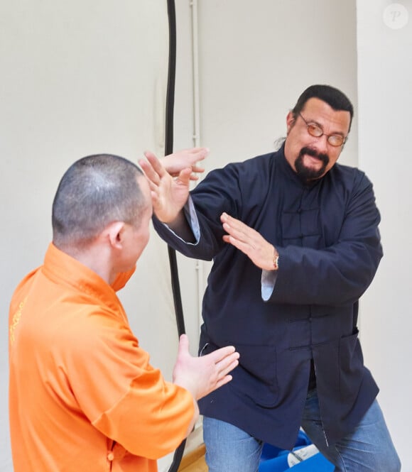 Li Yunfei, Steven Seagal - Steven Seagal à l'hôtel Imperial, Vienne, Autriche le 21 novembre 2019. Il est à Vienne pour le ComicCon et la conférence de presse du 25ème anniversaire de la tournée The Monks of Shaolin Kung Fu.