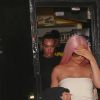 Kylie Jenner porte une perruque rose et des ongles XXL assortis à la sortie du restaurant The Nice Guy dans le quartier de West Hollywood à Los Angeles, le 4 mars 2020