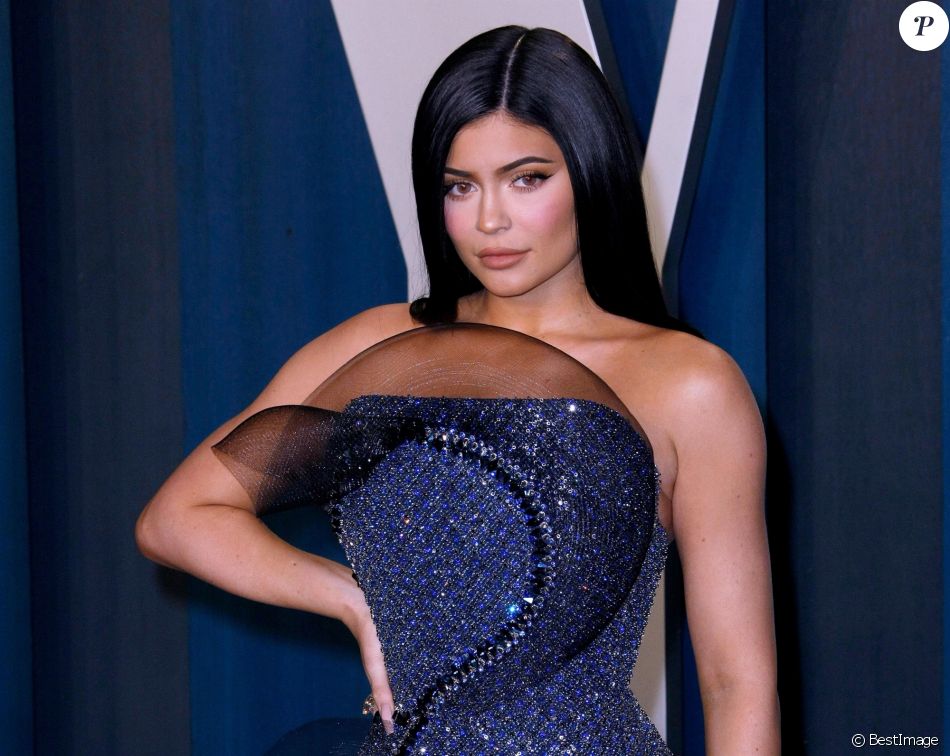 Kylie Jenner People à la soirée Vanity Fair Oscar Party après la