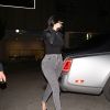 Kylie Jenner est allée diner en famille avec son amie A. Karanikolaou dans le quartier de West Hollywood à Los Angeles, le 17 décembre 2019