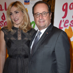 François Hollande et sa compagne Julie Gayet - 27ème Gala de l'Espoir de la Ligue contre le cancer au Théâtre des Champs-Elysées à Paris, le 22 octobre 2019. © Giancarlo Gorassini/Bestimage