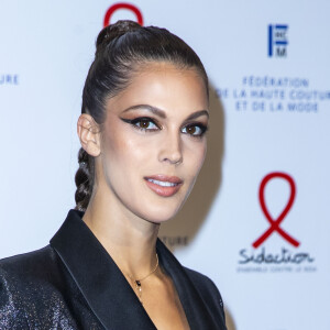 Iris Mittenaere lors du photocall de la 18e édition du "Dîner de la mode du Sidaction" au Pavillon Cambon Capucines - Potel et Chabot à Paris, France, le 23 janvier 2020. © Olivier Borde/Bestimage