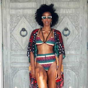 Kelly Rowland en bikini. Décembre 2018.