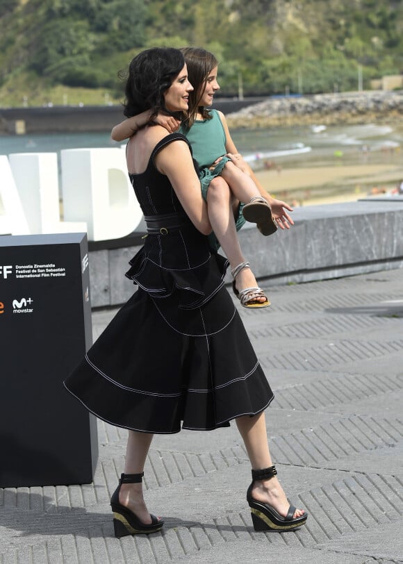 Eva Green et Zélie Boulant au photocall du film "Proxima" lors du 67ème festival du film de San Sebastian le 21 septembre 2019.