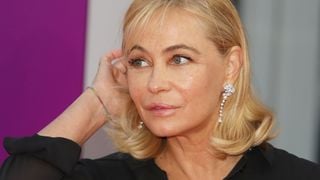 Emmanuelle Béart confinée et au naturel : "Besoin d'une coupe de cheveux !"