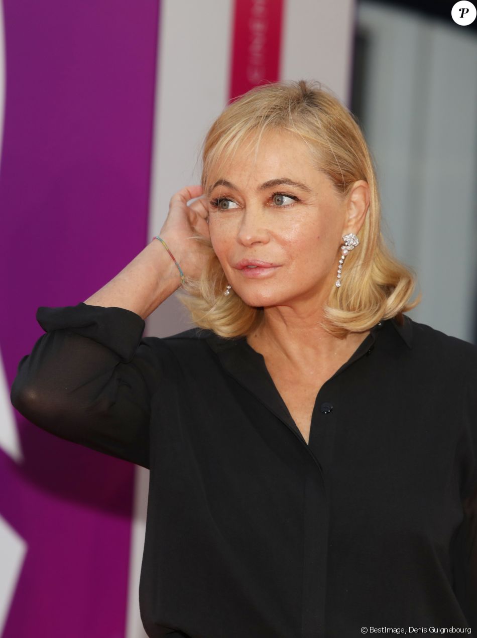 Emmanuelle Béart à la première de Music of My Life, suivi d'un hommage