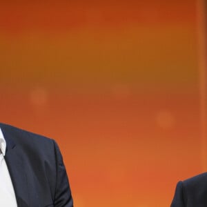 Exclusif - Arnaud Ducret et Nikos Aliagas - Surprises - Enregistrement de l'émission "La Chanson secrète 5", qui sera diffusée le 11 janvier 2020 sur TF1, à Paris. Le 17 décembre 2019 © Gaffiot-Perusseau / Bestimage