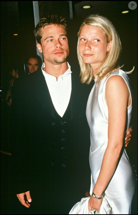 Gwyneth Paltrow et Brad Pitt à Londres en 1995.