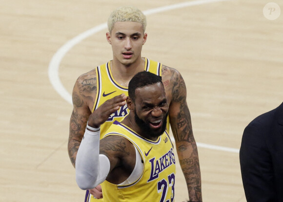 Kyle Kuzman et LeBron James sous le maillot des Los Angeles Lakers. Le 22 janvier 2020.