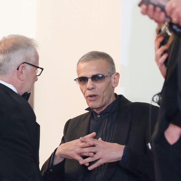 Abdellatif Kechiche, Thierry Frémaux - Montée des marches du film "Mektoub, my love : Intermezzo" lors du 72ème Festival International du Film de Cannes. Le 23 mai 2019 © Giancarlo Gorassini / Bestimage