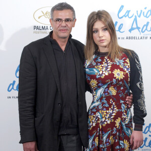 Adele Exarchopoulos et le réalisateur Abdellatif Kechiche font la promotion du film "La vie d'Adèle" a Madrid, le 22 octobre 2013.