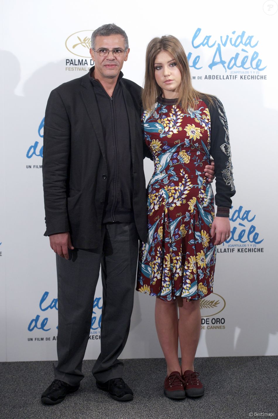 Adele Exarchopoulos et le réalisateur Abdellatif Kechiche font la promotion du film &quot;La vie d&#039;Adèle&quot; a Madrid, le 22 octobre 2013.