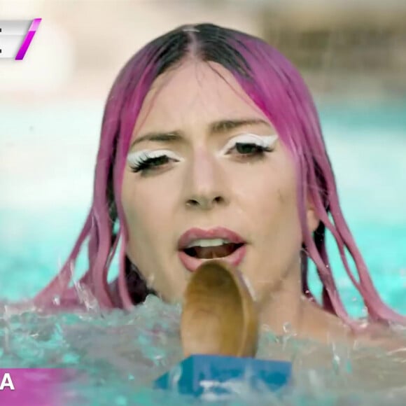 Lady Gaga et Ariana Grande font la promotion de leur dernière chanson "Rain on Me" avec une parodie sur Weather Channel. Le 28 mai 2020.