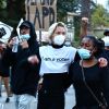 Jaime King manifeste au Black Lives Matter en mémoire de George Floyd à Los Angeles pendant l'épidémie de Coronavirus Covid-19, le 2 juin 2020