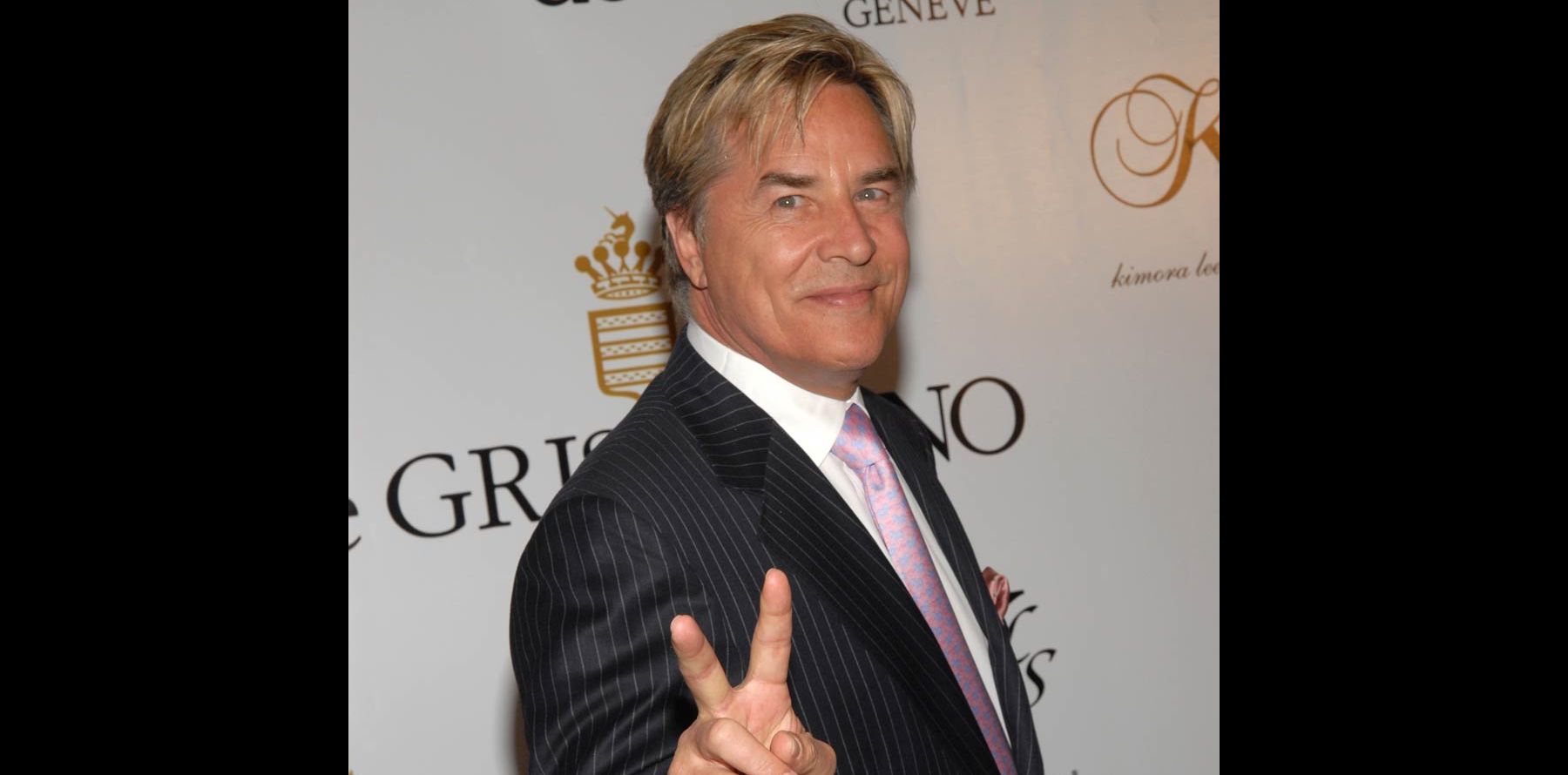 Don Johnson Films Et Programmes Tv On a retrouvé... Don Johnson, le beau Sonny Crockett de "Deux Flics à