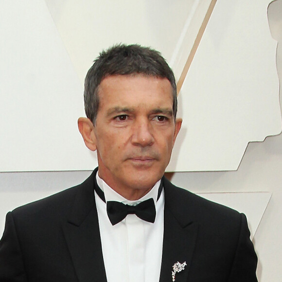 Antonio Banderas lors du photocall des arrivées de la 92ème cérémonie des Oscars 2020 au Hollywood and Highland à Los Angeles, Californie, Etats-Unis, le 9 février 2020.