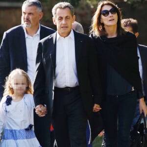 Nicolas Sarkozy, sa femme Carla Bruni et leur fille Giulia arrivent au musée de l'Acropole à Athènes. Le 24 octobre 2017.