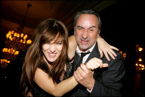 Antoine Duléry et Mathilde Seigner - Avant-première du film "Danse avec lui" à Paris en 2007.