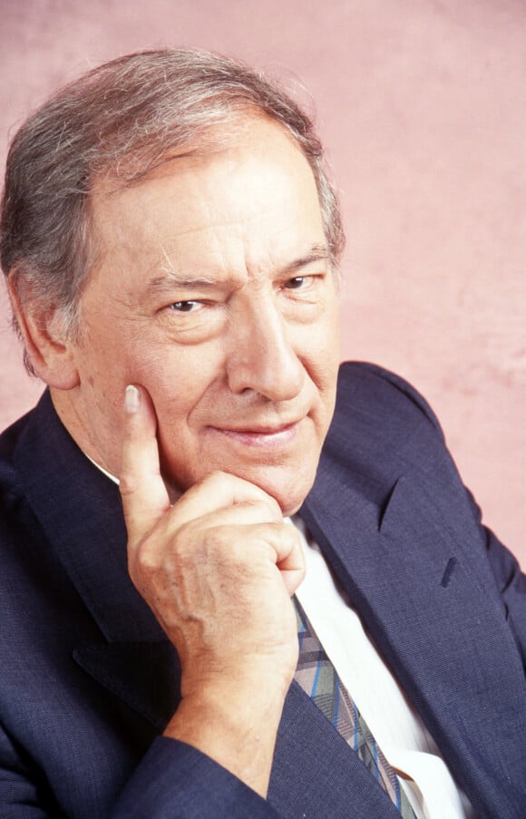 Portrait de Roger Borniche en 1990.