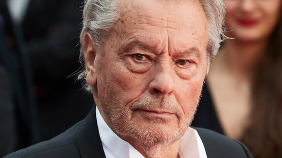 Alain Delon sort du silence : l'acteur très ému par la mort de Roger Borniche