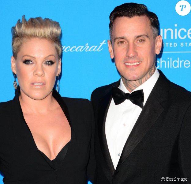 Pink et son mari Carey Hart - People à la soirée UNICEF Snowflake Ball à New York le 1er décembre 2015.