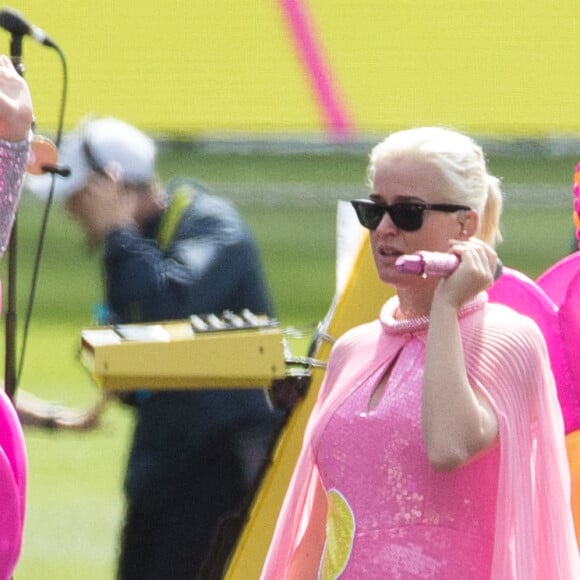 Katy Perry, enceinte, lors de la finale de l'ICC Womens T20 à Melbourne, en Australie. Le 8 mars 2020.