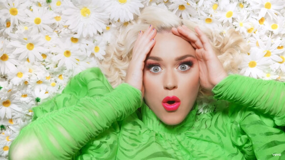 Katy Perry enceinte dans son nouveau clip "Daisies". Le 26 juin 2020.