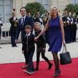 Laurence Auzière Jourdan, son mari Guillaume Jourdan et leurs enfants Emma et Thomas - Arrivées au palais de l'Elysée à Paris pour la cérémonie d'investiture d'E. Macron, nouveau président de la République, le 14 mai 2017. © Cyril Moreau/Bestimage