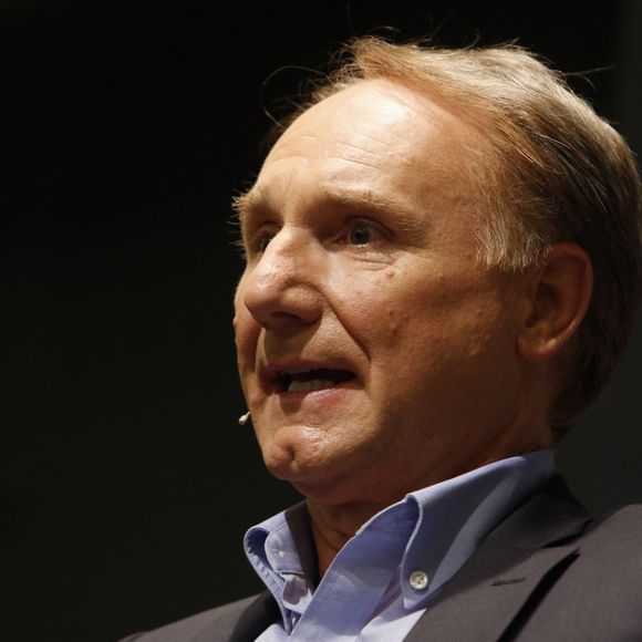 Dan Brown présente son nouveau livre Origine à Barcelone le 17 octobre 2017