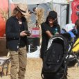 Naya Rivera et son mari Ryan Dorsey passe la journée avec leur fils Josey Hollis Dorsey au Underwood family Farms à Moorpark, le 14 octobre 2017