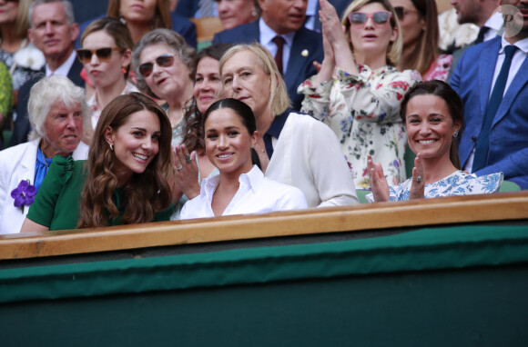Catherine (Kate) Middleton, duchesse de Cambridge, Meghan Markle, duchesse de Sussex, et Pippa Middleton dans les tribunes lors de la finale femme de Wimbledon "Serena Williams - Simona Halep (2/6 - 2/6) à Londres, le 13 juillet 2019.